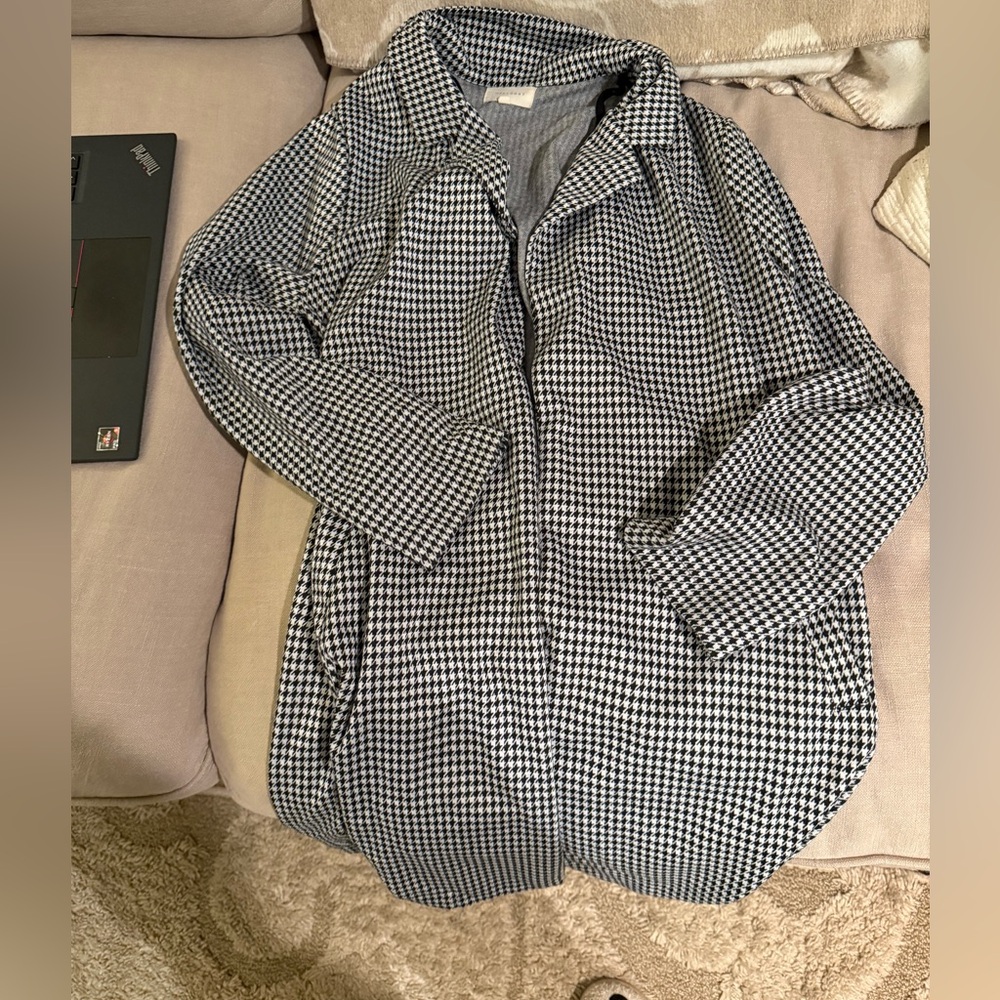 Women’s Melloday Black and White Houndstooth cardigan (coatigan) size M